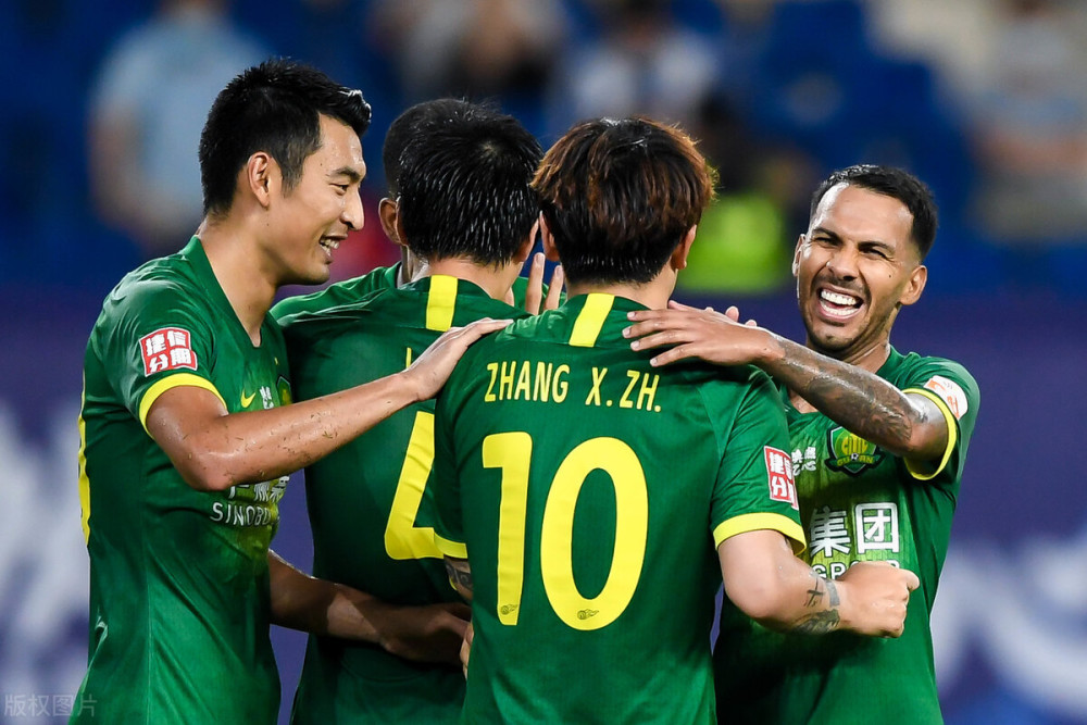 青岛黄海大胜对手，提前确保保级！