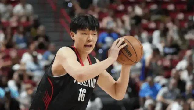 男篮热身赛回顾：周琦16分9篮板，中国不敌斯洛文尼亚的简单介绍